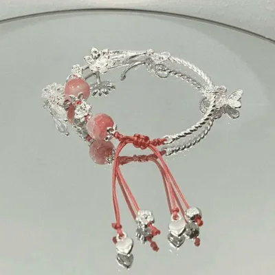 ブレスレット レディース 蝶モチーフ 手編み 調整可能 桜色 蓮の花チャーム 和風 レトロ アクセサリー プレゼント
