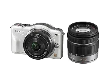 【中古】(非常に良い)パナソニック ミラーレス一眼カメラ LUMIX GF3 ダブルズームキット シェルホワイト DMC-GF3W-W