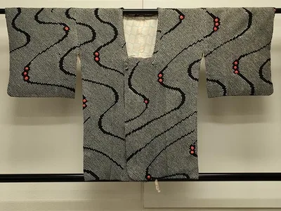 平和屋着物#道行コート 総絞り 流水文 黒地 正絹 逸品 CABK3455in