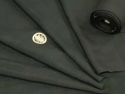 平和屋着物*夏物 男性 黒紋付き 黒生地 反物 着尺 紗紬 逸品 未使用 DABJ4857zy