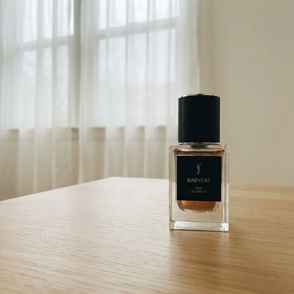 2026/11/13 発売 YVES SAINT LAURENT(イヴ・サンローラン) ル ヴェスティエール デ パルファム ベビーキャット オードパルファム 35mL 香水