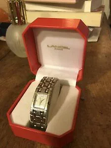 【送料無料】腕時計 montre lancel pour femme