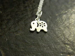 【送料無料】アクセサリー ネックレスシルバーペンダントネックレスプレゼントgenuino 925 plata encanto lindo pequeo pequeo elefante colgante collar regalo