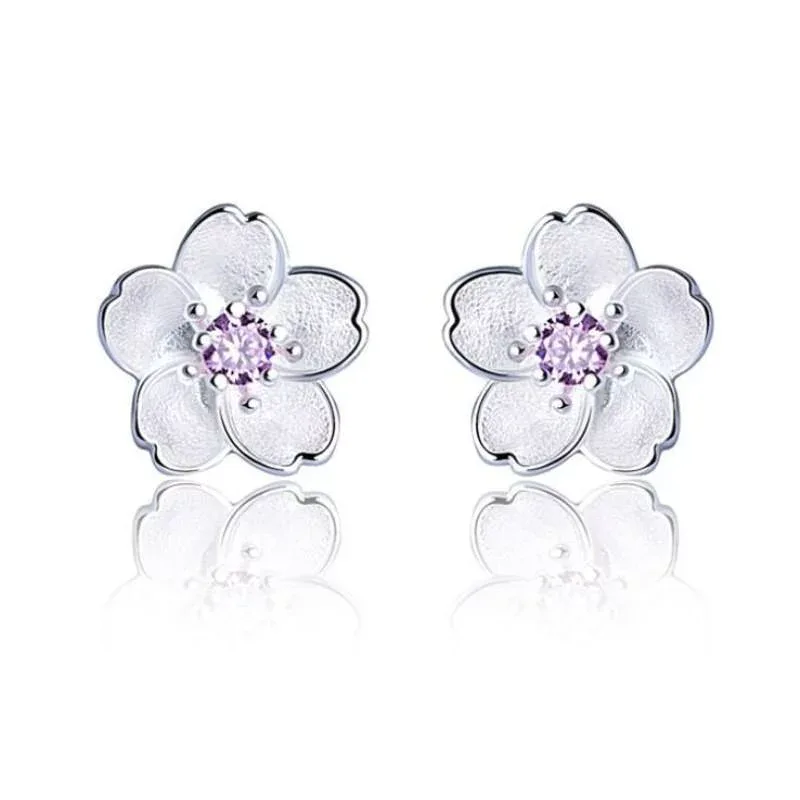 ピアス レディース アクセサリー 耳飾り スタッドピアス フラワー 花柄 ジルコニア 桜モチーフ 韓国 おしゃれ かわいい 上品 大人 エレガント きれいめ フェミニン 華やか ジュエリー シルバーカラー デイリー カジュアル お呼ばれ パーティー ギ