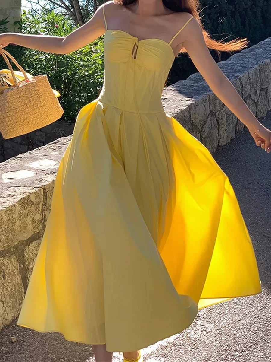 ワンピース レディース 夏服 キャミソールワンピース Aライン フレアスカート ロング丈 茶色 ブラウン系 フランス風 ウエストマーク 着痩せ 細見え 体型カバー ゆったり プラスサイズ 大きいサイズ ノースリーブ 膝下丈 普段使い お出かけ リゾート