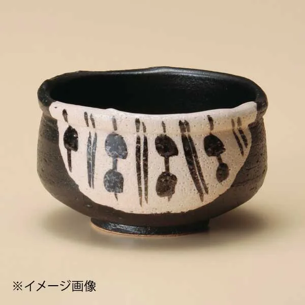 黒織部抹茶碗
