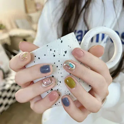 ネイルパッチ 学生用 着脱可能 カラーチェンジ 輝くピース スパークル 五彩ジルコニア フレッシュ かわいい 付け爪 キラキラ 虹色 ネイルシール 日常使い 軽量 伸縮性