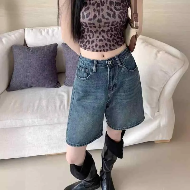 レディース デニムパンツ ワイド レディース デニムパンツ ワイド 流 五分 ズボンの 夏の 新型の デニムの 半 ズボンの レディース 潮は ゆったりしています。
