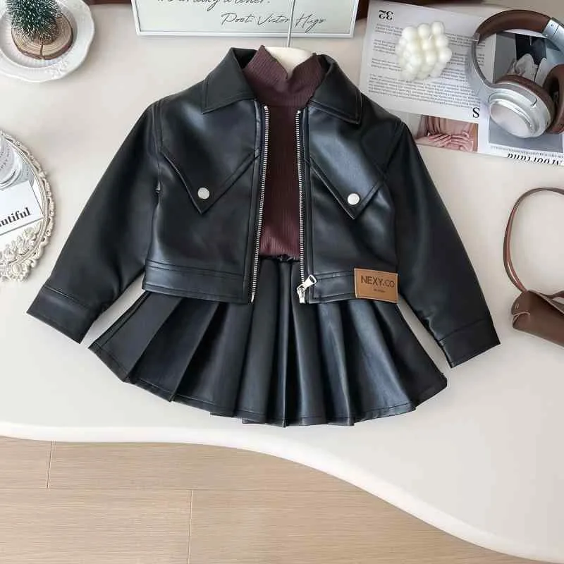 ジャケット キッズ 女の子 アウター 春秋 ライダースジャケット フェイクレザー 合皮 ジャンパー おしゃれ かわいい 韓国子供服 ショート丈 ブルゾン ゆったり 体型カバー 着痩せ お腹周りカバー フレアスカート プリーツスカート セットアップ 上下セ