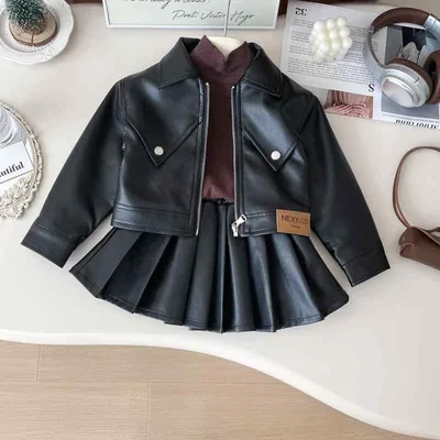 ジャケット キッズ 女の子 アウター 春秋 ライダースジャケット フェイクレザー 合皮 ジャンパー おしゃれ かわいい 韓国子供服 ショート丈 ブルゾン ゆったり 体型カバー 着痩せ お腹周りカバー フレアスカート プリーツスカート セットアップ 上下セ