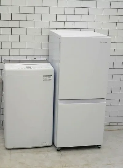 【中古】【地域限定配送・設置無料】135L、5.5kg◆25年、24年◆Hisense、Haier製◆(冷蔵庫、洗濯機)中古家電2点セット