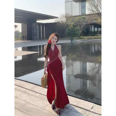ワンピース レディース ホルターネック ロング マキシ丈 セクシー 高見え 着痩せ 体型カバー ポリエステル 無地 ノースリーブ スリット ハイウエスト タイト 夏 お出かけ 旅行 パーティー デート レッド ブラック