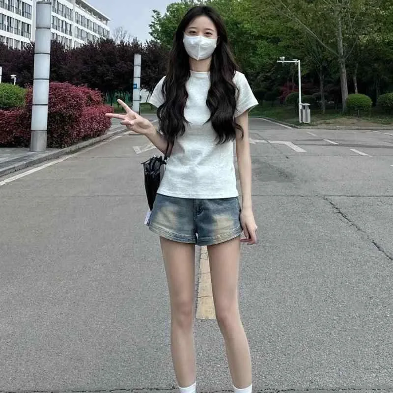 ショートパンツ デニムパンツ レディース ハイウエスト 着痩せ 薄手 美脚 デニム ショーツ 短パン ジーパン ホットパンツ 夏 ヴィンテージ風 アメリカン カジュアル レトロ ブルー 青 10代 20代 30代 海 ビーチ 旅行 アウトドア