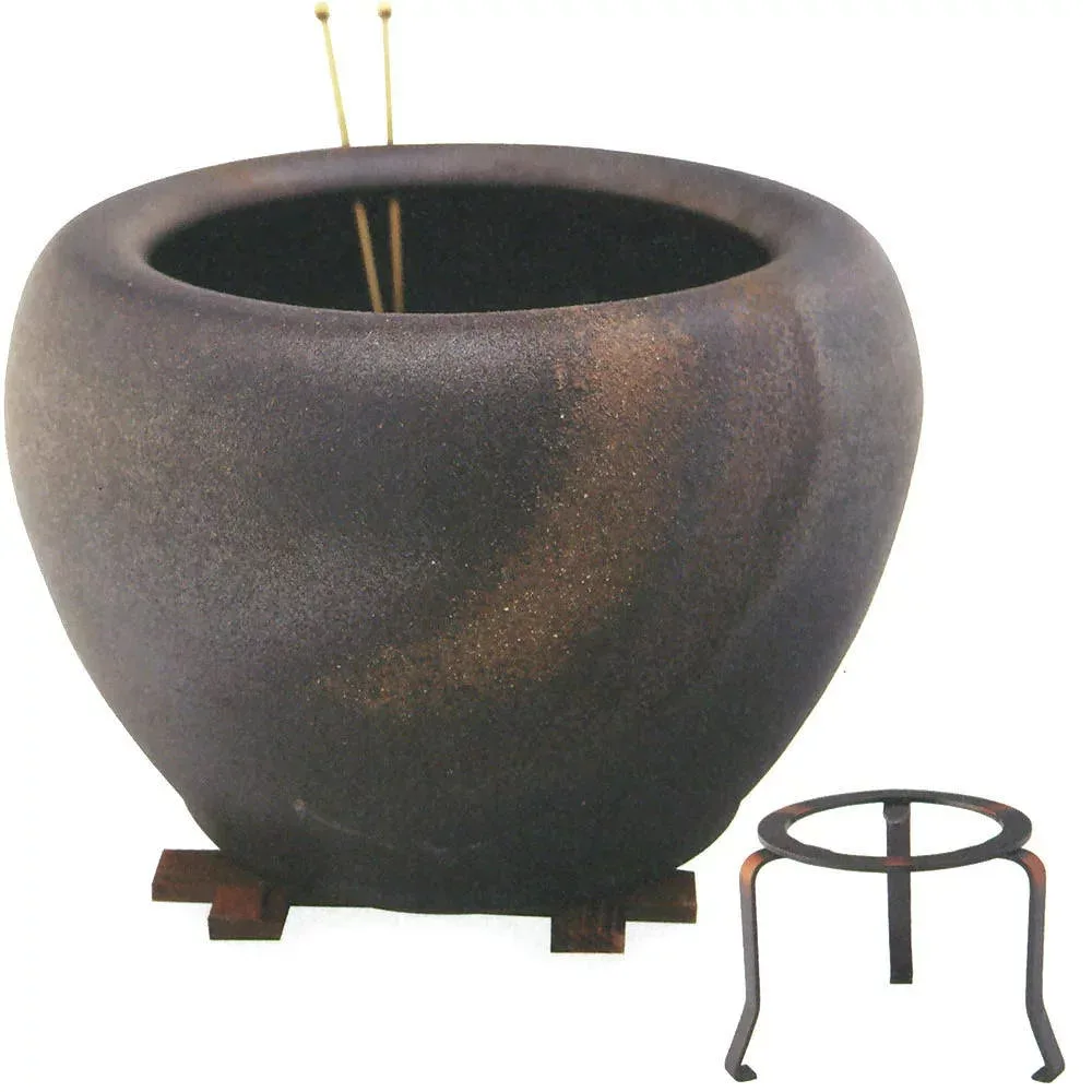 砂釉金彩火鉢 10号 4点セット(火箸・五徳・井ゲタ付き)(信楽焼き・陶器・火鉢・暖房・わら灰・木炭・火鉢・灰・ひばち・囲炉裏・灰汁)