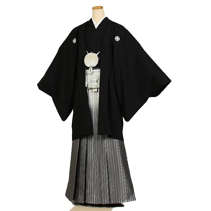 【レンタル】【紋付袴 黒地×白黒ぼかし縞】180cm〜185cm 黒紋付 紋付袴 男着物 袴 レンタル 紋付フルセット レンタル紋付 着物レンタル 貸衣装 結婚式 披露宴 和婚 新郎 卒業式 パーティー 男 和服 安い 往復送料無料 メンズ mt12