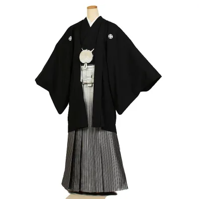 【レンタル】【紋付袴 黒地×白黒ぼかし縞】180cm〜185cm 黒紋付 紋付袴 男着物 袴 レンタル 紋付フルセット レンタル紋付 着物レンタル 貸衣装 結婚式 披露宴 和婚 新郎 卒業式 パーティー 男 和服 安い 往復送料無料 メンズ mt12