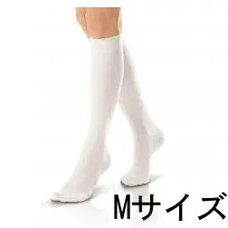 【本日楽天ポイント5倍相当】【送料無料】テルモ株式会社JOBST(ジョブスト)ライトウェア ホワイト Mサイズ 1足(JP-LWS10KSWR M)<男女兼用・着圧ソックス>【一般向け】【△】(発送まで7〜14日程です・ご注文後のキャンセルは出来ません)【CPT】