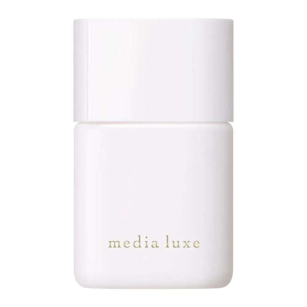 media luxe liquid foundation 03