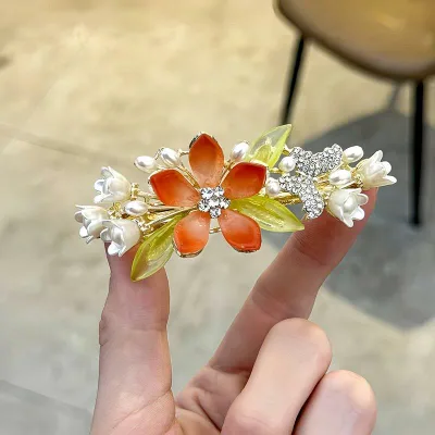 ヘアクリップ レディース バレッタ ヘアクリップ 髪飾り 花 蝶 キラキラ ラインストーン レトロ エレガント 和装 着物 ヘアアクセサリー