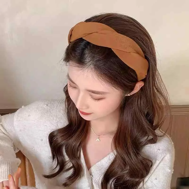 ヘアバンド 女性用 シンプル レトロ ヘアクリップ 高級感 大きめサイズ 頭頂高め ヘッドアクセサリー 秋冬 ビンテージ 普段使い 軽量 伸縮性 ブラウン系 ブラック