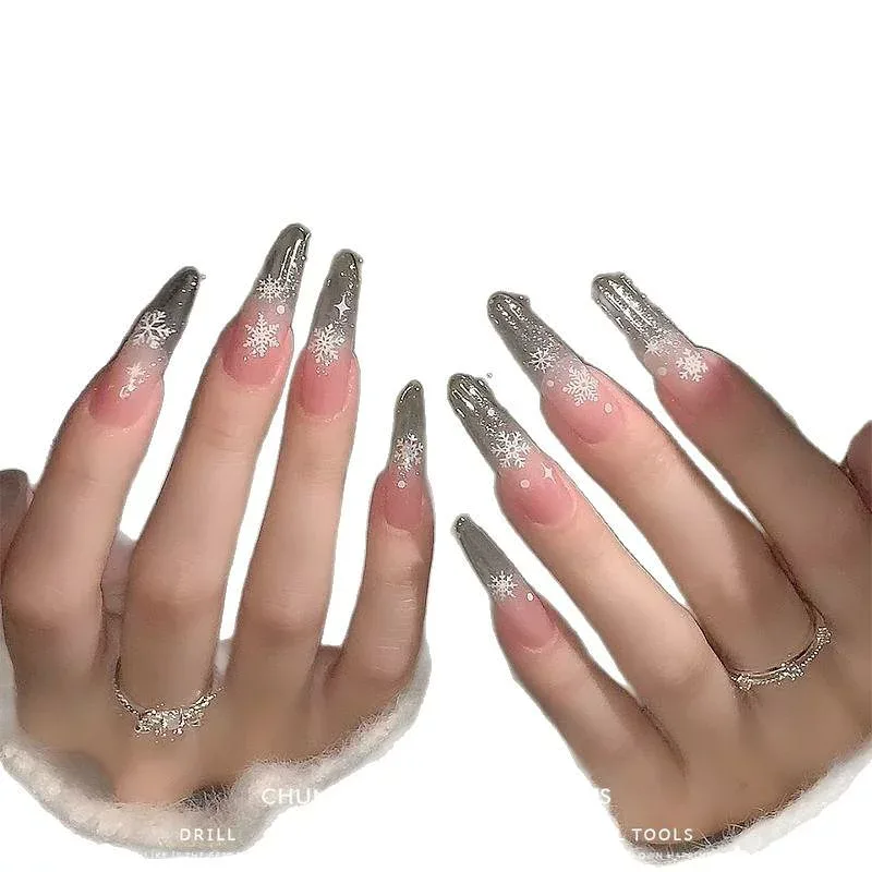 ネイルシール レディース ホワイト 雪の結晶 ネイルステッカー 貼るだけ マニキュア ネイルアート デコレーション パーツ 3D ジェルネイル セルフネイル クリスマス 季節感 結晶デザイン 冬用 デコパーツ 指先 おしゃれ 華やか 大人かわいい シン