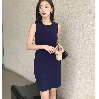 ワンピース レディース 夏 接触冷感 無袖 ハイウエスト 短め ペンシルシルエット 背帶デザイン ニット素材 純色 切り替え 丸首 気質 通勤 普段使い 軽量 伸縮性 吸湿速乾 再生繊維 ナビーブルー ミルクホワイト ブラック