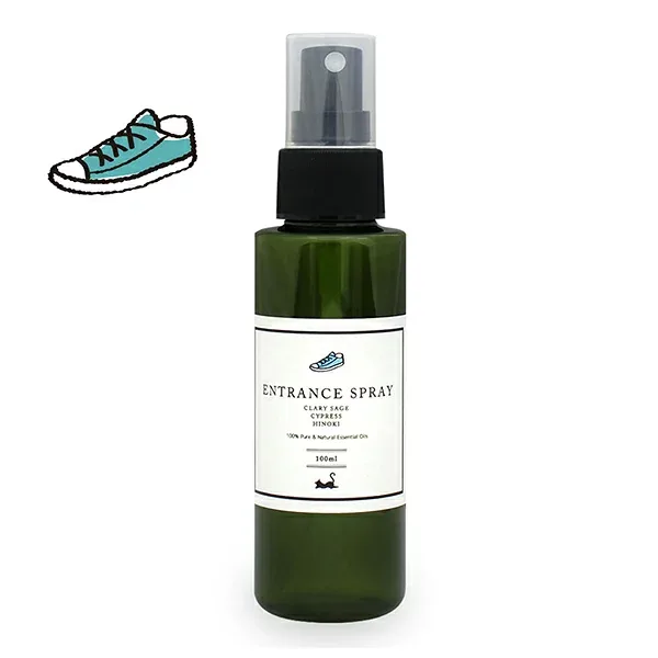 【下駄箱】玄関アロマスプレー100ml 天然由来100%エッセンシャルオイルのみを使用した芳香スプレー/嫌な臭いが充満する空間にシュッと吹きかけるだけでスッキリした精油の香りが広がります。