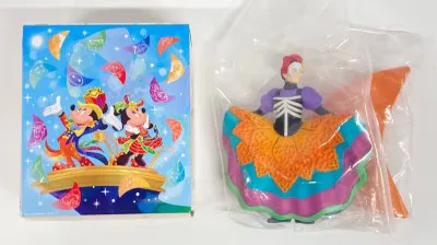 東京ディズニーリゾート ミニチュアフィギュアコレクション ダンサー/HARMONY in COLOR 女)リメンバーミー 40周年