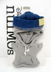 ディズニーストア ぬいぐるみ専用コスチューム nuiMOs グレー(灰色)パーカー/青ニット帽