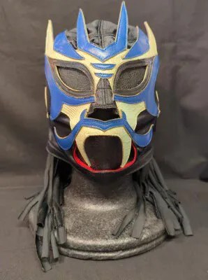 プロレスマスク IMAI製 【SASUKE(ザ・グレート・サスケ)(黒×白・青・黒フチ)】スタンプ付き