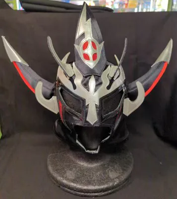 プロレスマスク SIMA製 【獣神サンダーライガー(黒×銀フチ・赤ラメフチ)】タグ付き チャックタイプ