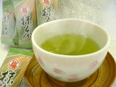 ☆送料無料☆お徳用!梅抹茶50袋チャック袋に詰めました♪