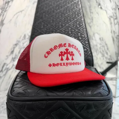 CHROME HEARTS King Taco Hollywood Limited Trucker Cap Size ONE SIZE (53-60) クロムハーツ キングタコ ハリウッド トラッカーキャップ メッシュキャップ ロゴ セメタリークロスプリント クロスボール 帽子 レッド×ホワイト サイズONE SIZE(53-60)【260929】【新古品】