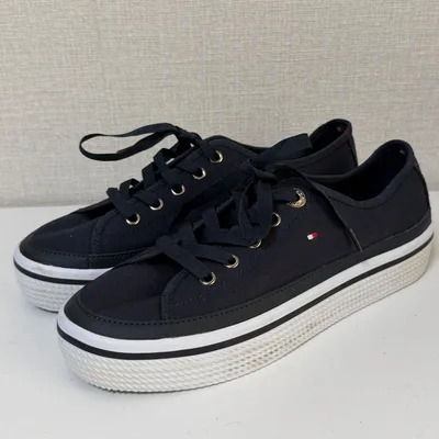 TOMMY HILFIGER 厚底スニーカー ネイビー 24cm