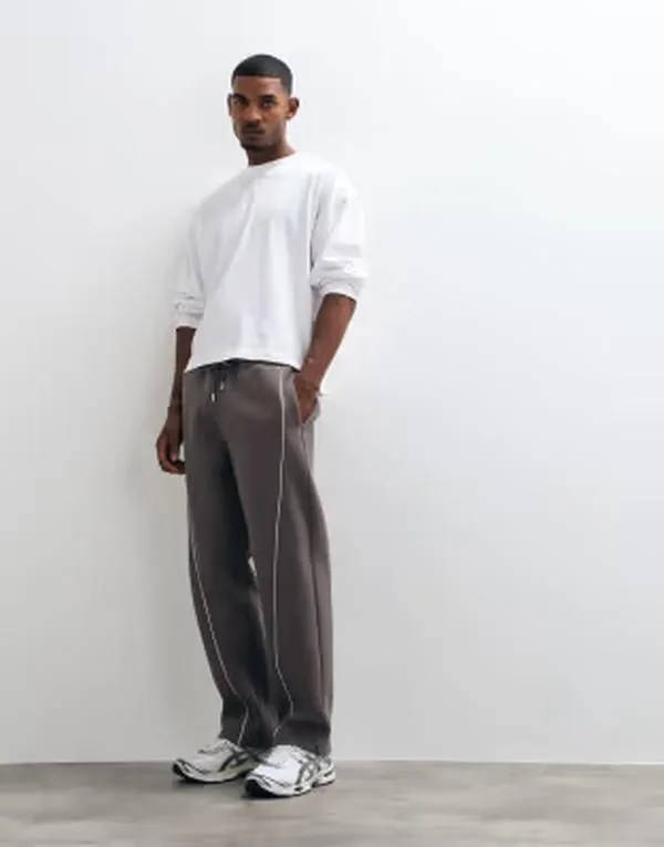 エイソス メンズ ボトムス カジュアルパンツ ストレート スウェットパンツ ASOS DESIGN straight leg sweatpants with curved piping in piqu