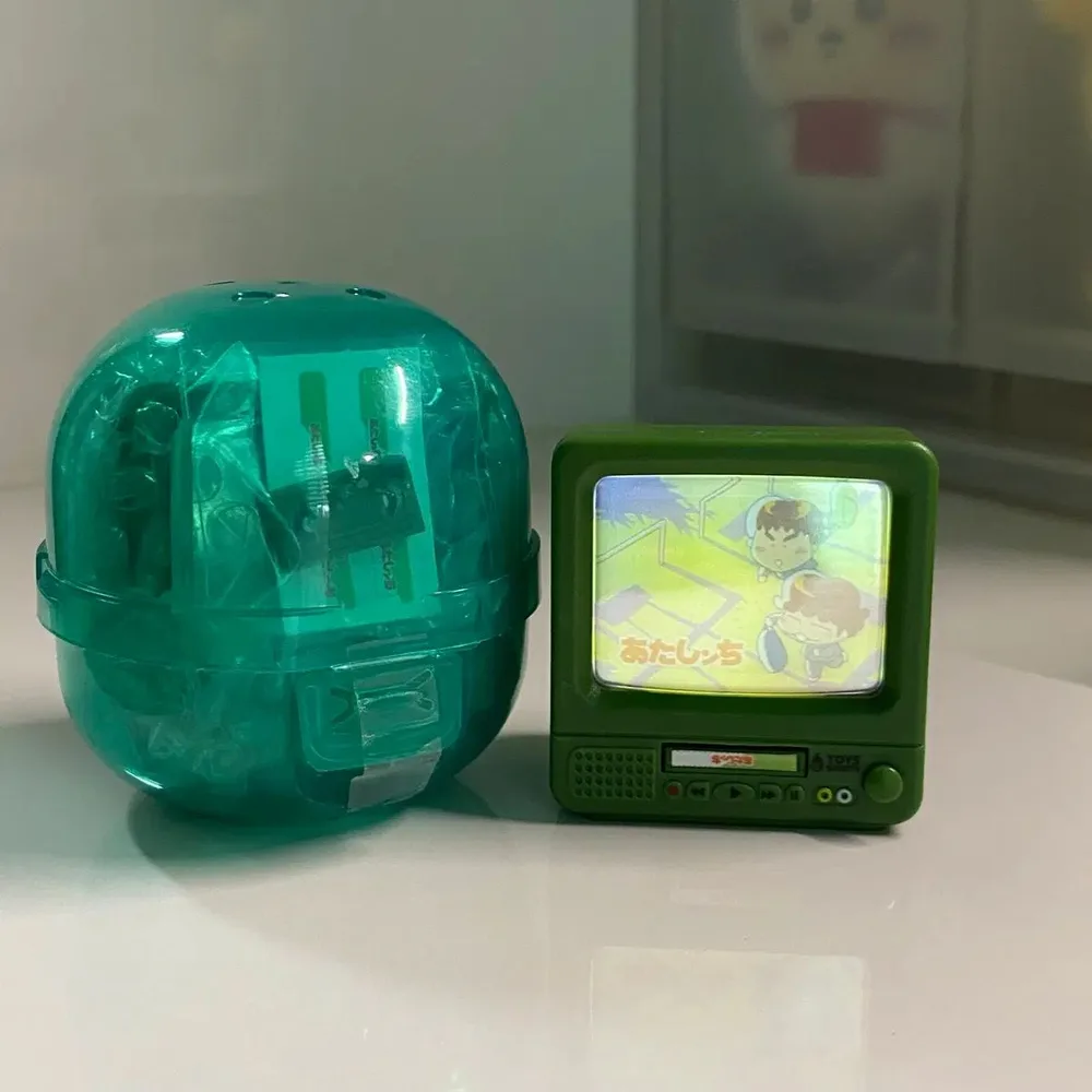 新品あたしンち 동동이 緑レトロテレビガチャ