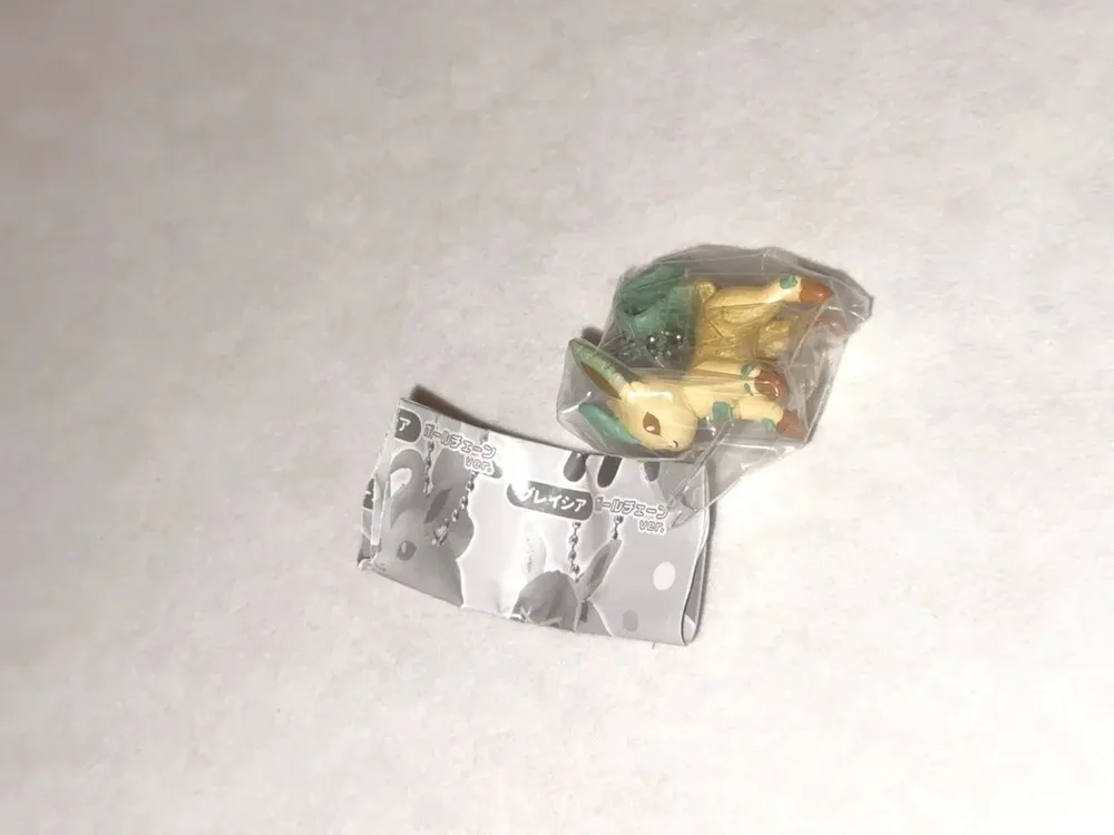 ポケットモンスター 連結アクリルガシャ 13タン リーフィア フィギュア ガシャ