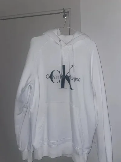 カルバン・クライン フードTシャツ