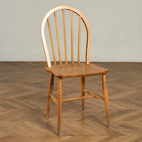 椅子・ソファ イギリス エルム アーコール ERCOL 5本 スポーク バイオリン座面 ストレートレッグ フープバックチェア レア ercol フープバック チェア 椅子 ダイニングチェア 英国 ヴィンテージ 曲木 無垢材 木製 #99328