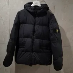 百貨店購入 STONE ISLAND ストーンアイランド クリンクルレップス ダウン ブラック