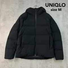 UNIQLO ユニクロ M シームレス ダウン パーカ ジャケット ブルゾン アウター ジャンパー ブラック 黒 無地 フーデッド フード付き ジップアップ 防風 撥水 耐久撥水 防寒 保温 通勤 通学 シンプル カジュアル 定番羽織 ★ ◆■