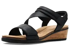 クラークス レディース シューズ ヒール Clarks Kacha Wave Black Leather ブラック