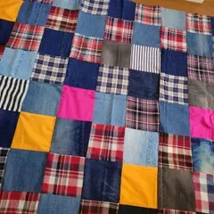 141☆USEDデニムリメイク☆マルチカバー☆124×144センチ☆2人掛けソファーカバー☆アウトドア☆キャンプ☆パッチワーク☆