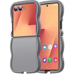 【新品】 Galaxy Z Flip8 ケース ウェーブ カバー 耐衝撃 ストラップホール 指紋防止 波状フレーム うねうね 韓国 可愛い おしゃれ z flip8 ケース 半透明・グレー