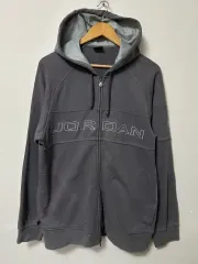 100 NIKE ジョーダン ルーズフィット スウェット フードジップアップ 正規品