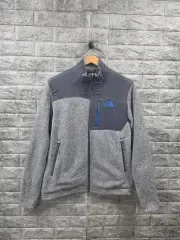 THE NORTH FACE グレー 起毛 フリースジャケット サイズ100 針穴あり 写真参照