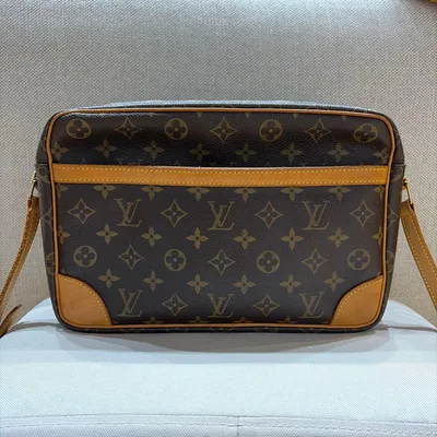 LOUIS VUITTON ショルダーバッグ モノグラムトロカデロ30