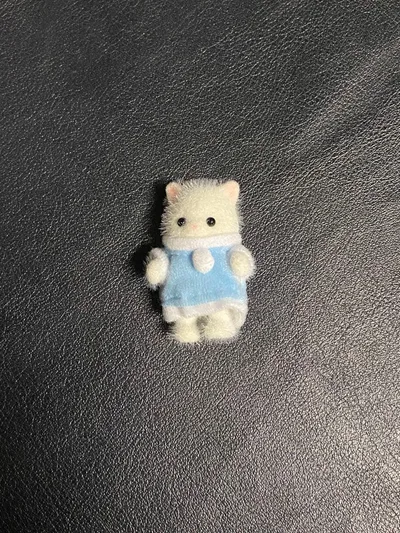 非売品 シルバニアファミリー クリスマスドレス ペルシャネコの赤ちゃん