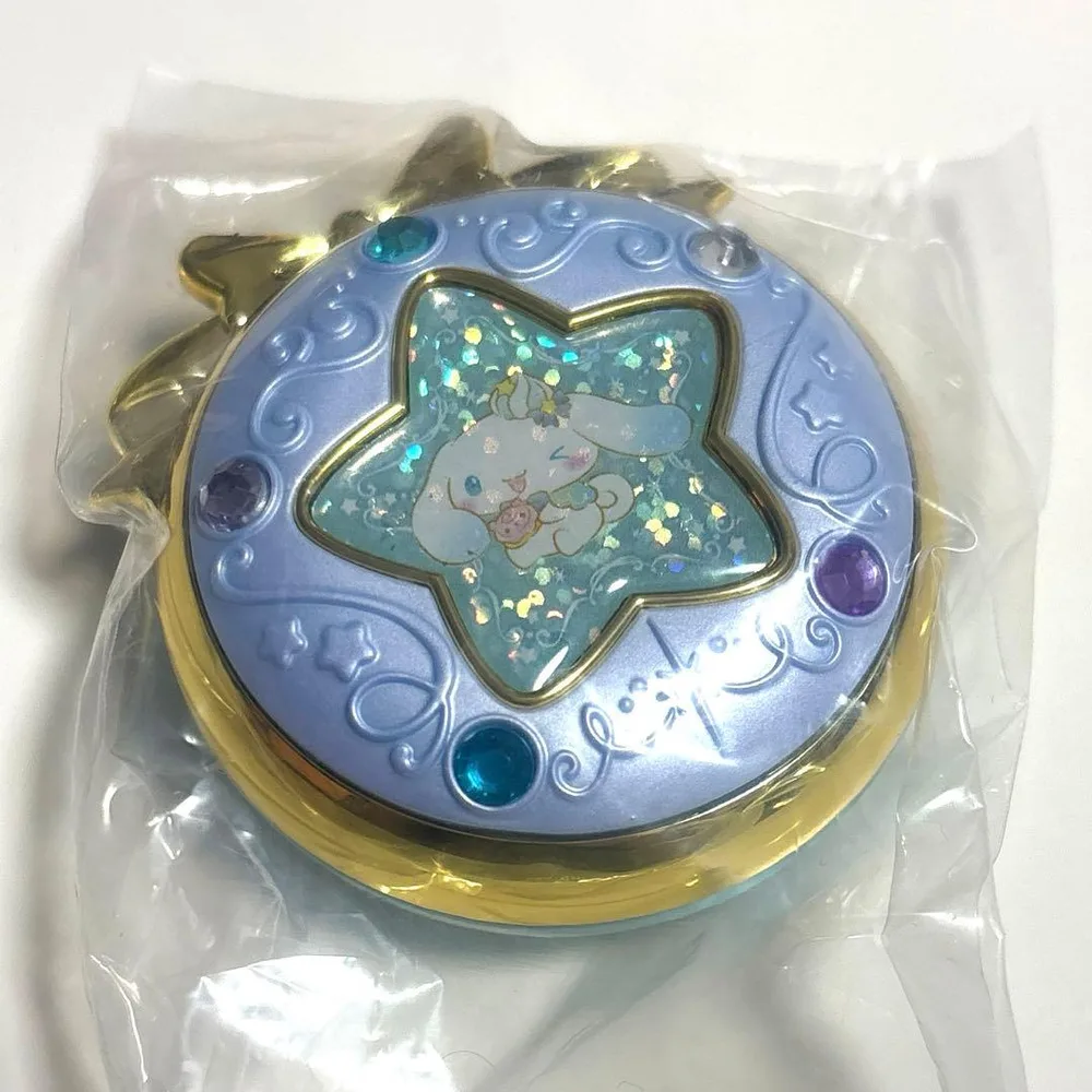 サンリオ きらきらアソートコレクション コンパクトケース シナモン ガチャ