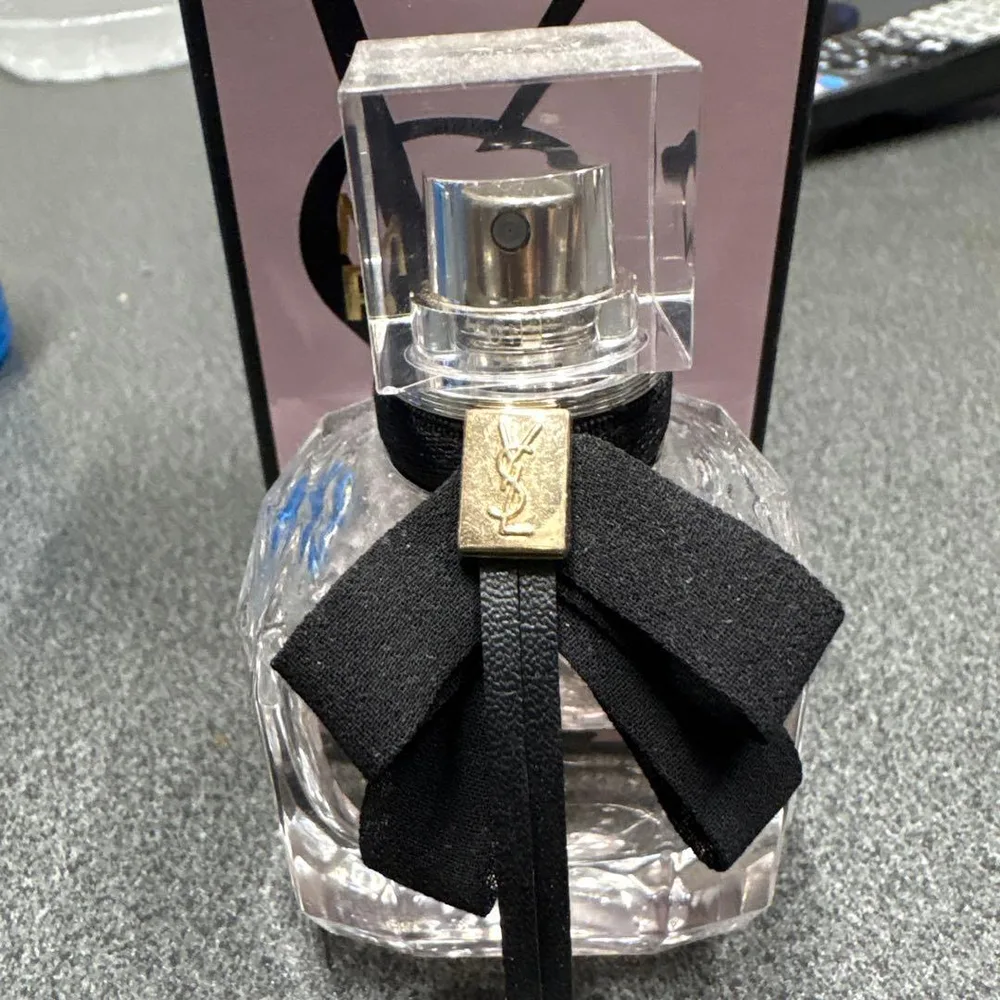 イヴ・サンローラン モンパリ オーデパルファム 30ml